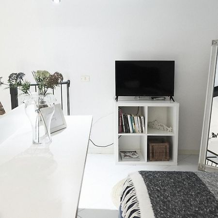 Comecasa Grazioso Loft In Crocetta Near Mangiagalli Milaan Buitenkant foto
